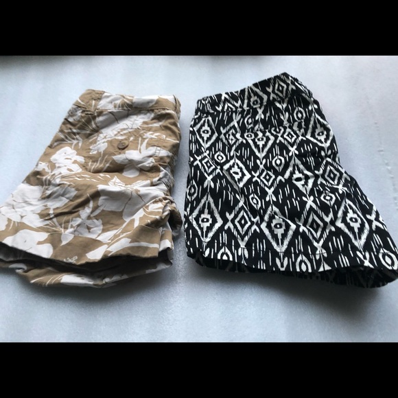 Patterned shorts - Picture 2 of 3